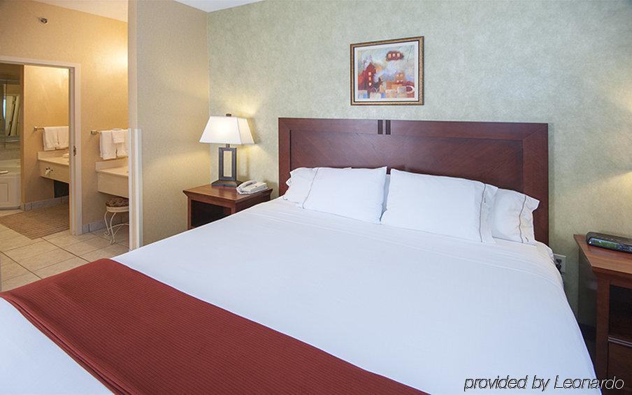 Holiday Inn Express Hotel & Suites Youngstown North-Warren/Niles By Ihg Ruang foto