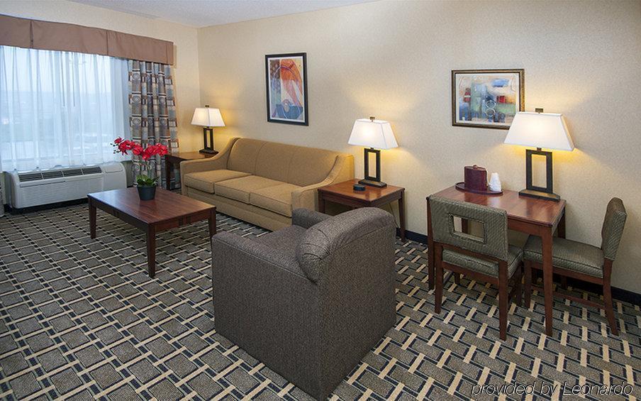 Holiday Inn Express Hotel & Suites Youngstown North-Warren/Niles By Ihg Ruang foto
