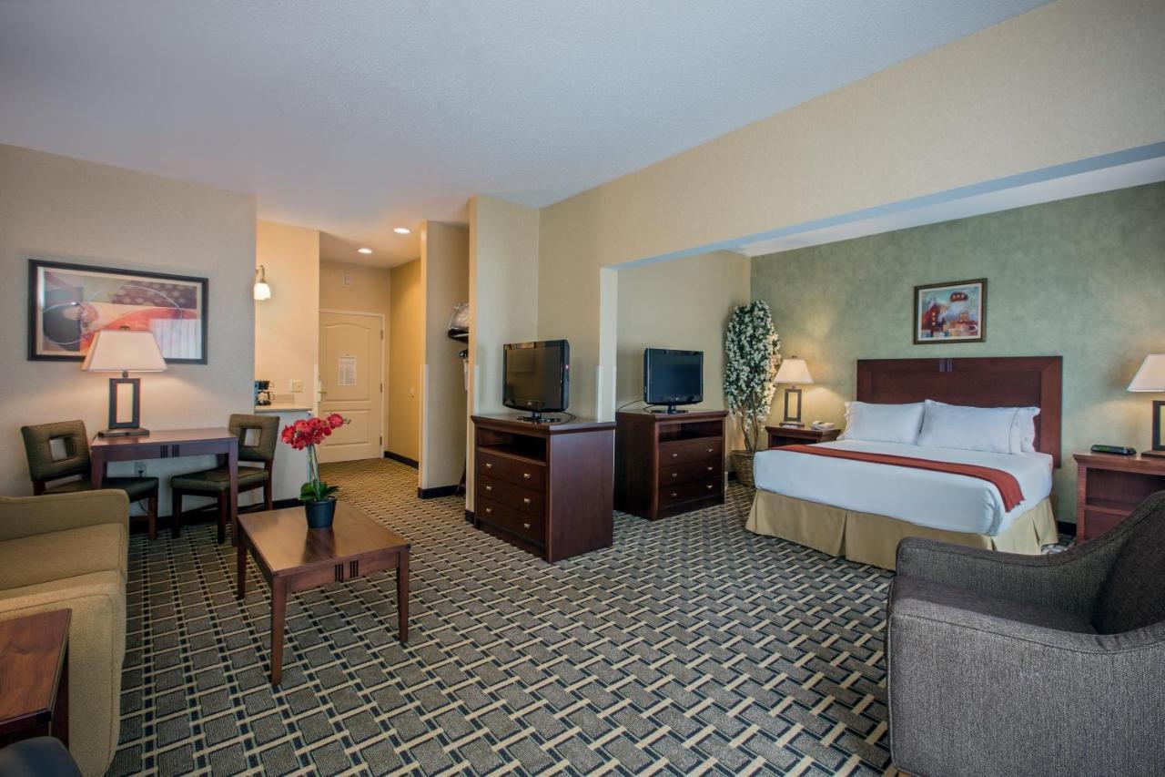 Holiday Inn Express Hotel & Suites Youngstown North-Warren/Niles By Ihg Bagian luar foto
